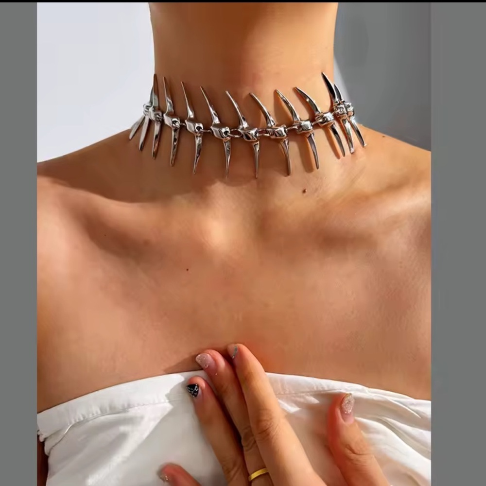 Modern Silver Spike Necklace - Picture 5 of 6